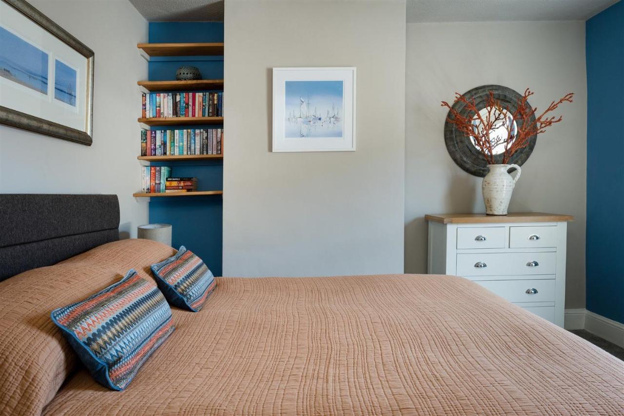 Gulls Rest - Charming Cottage In The Heart Of Historic 다트머스 외부 사진