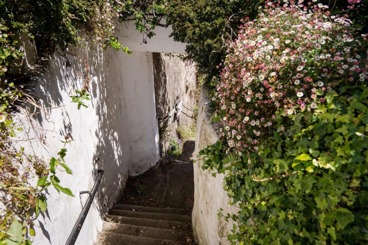 Gulls Rest - Charming Cottage In The Heart Of Historic 다트머스 외부 사진